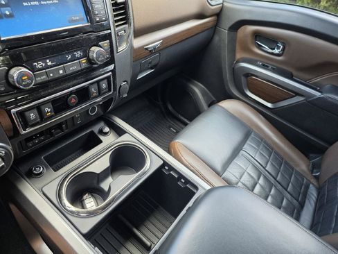 Used 2016 Nissan Titan Platinum Reserve AWD/4WD image 22