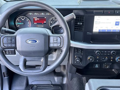 Used 2023 Ford F250 XL w/ FX4 Off-Road Package AWD/4WD image 14