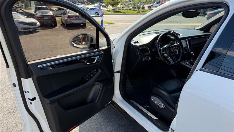 Used 2017 Porsche Macan S AWD/4WD image 20