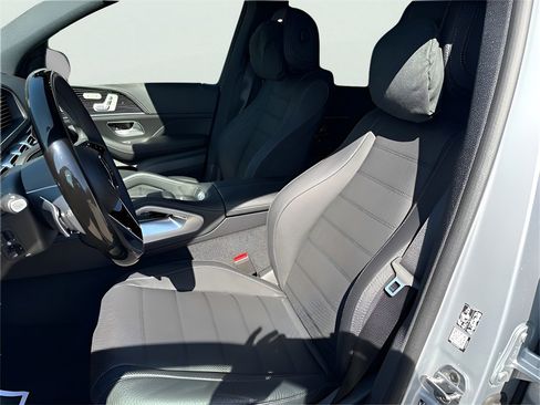 New 2025 Mercedes-Benz GLS 580 4MATIC image 11