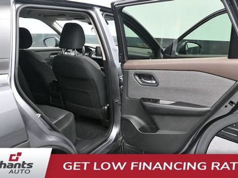 Used 2022 Nissan Rogue SV AWD/4WD image 17