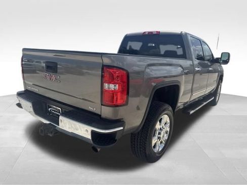 Used 2017 GMC Sierra 2500 SLT w/ Driver Alert Package AWD/4WD image 4