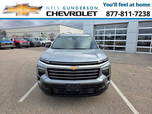 New 2026 Chevrolet Traverse High Country w/ LPO, Floor Liner Package AWD/4WD image 2