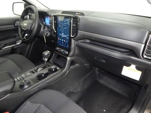 New 2025 Ford Ranger XLT w/ Equipment Group 301A High image 19
