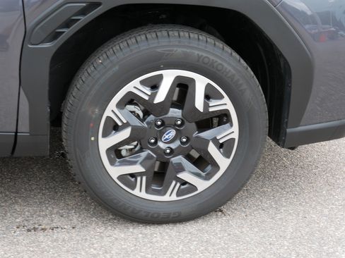 Used 2026 Subaru Forester Premium AWD/4WD image 15