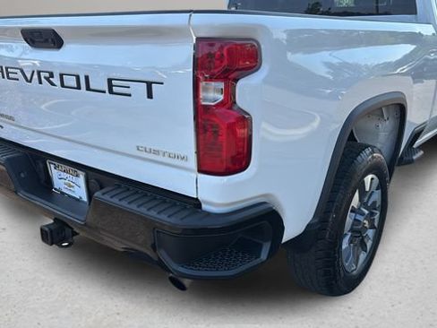 Used 2022 Chevrolet Silverado 2500 Custom w/ Custom Value Package AWD/4WD image 37
