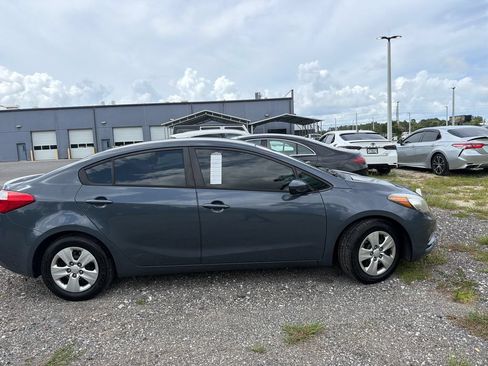 Used 2016 Kia Forte LX FWD image 4