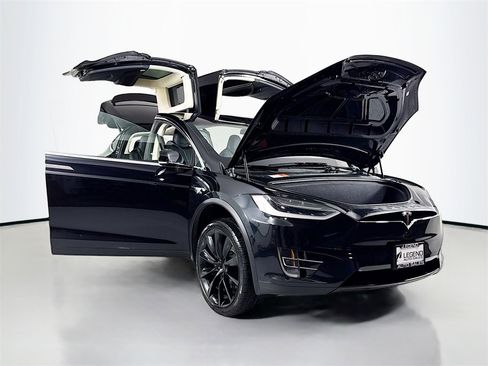 Used 2017 Tesla Model X 100D image 26