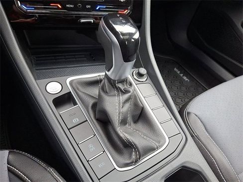 New 2026 Volkswagen Jetta SE image 8