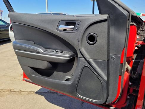 Used 2022 Dodge Charger SXT w/ Leather Interior Group image 25