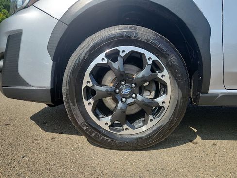 Used 2023 Subaru Crosstrek 2.0i Premium image 9