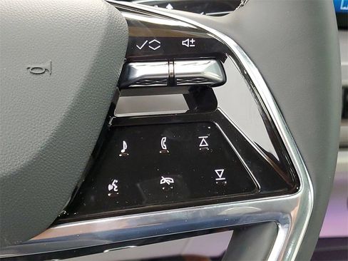 New 2026 Cadillac Vistiq Sport w/ LPO, Floor Liner Package image 11