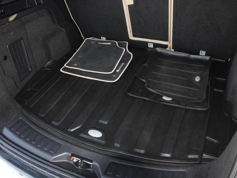 Used 2016 Land Rover Discovery Sport HSE image 8