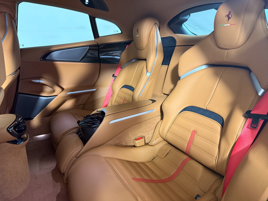 Certified 2024 Ferrari Purosangue AWD/4WD image 22
