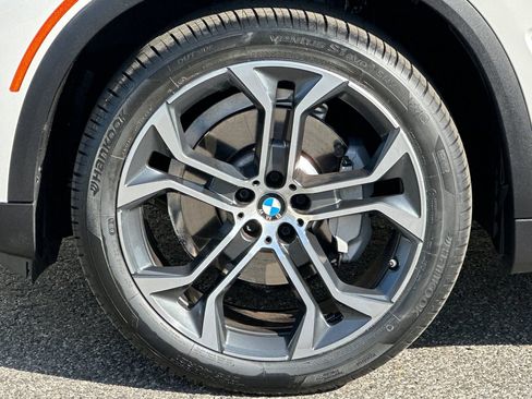 Used 2023 BMW X5 xDrive40i w/ Premium Package image 38
