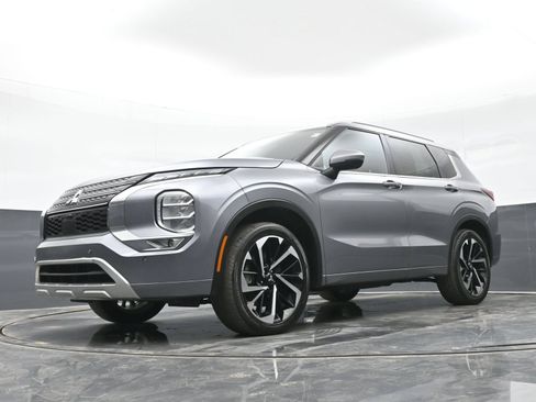 Used 2022 Mitsubishi Outlander SEL FWD image 42
