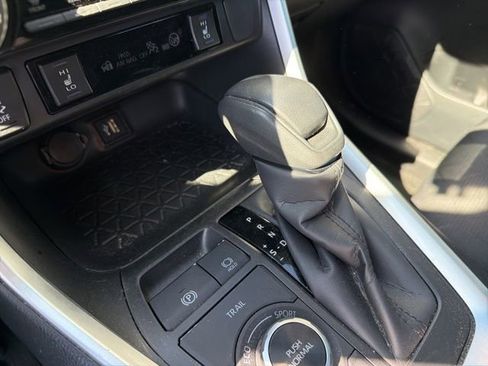Used 2025 Toyota RAV4 XLE w/ Convenience Package AWD/4WD image 21