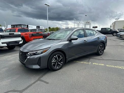 New 2025 Nissan Sentra SV FWD image 5