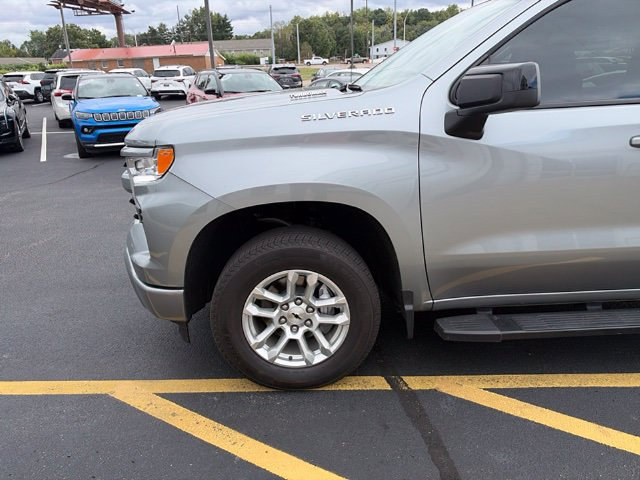 Used 2025 Chevrolet Silverado 1500 RST RWD image 8