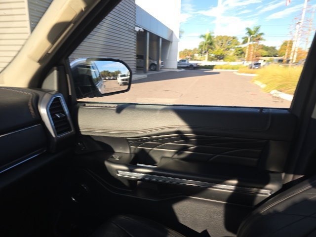 Used 2019 Ford Expedition Platinum AWD/4WD image 21