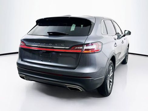 Used 2022 Lincoln Nautilus AWD w/ Premium Package image 9