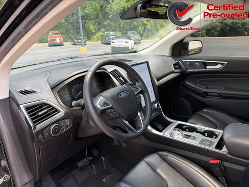 Used 2022 Ford Edge Titanium w/ Equipment Group 301A AWD/4WD image 60