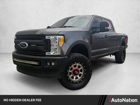 Used 2017 Ford F250 XLT w/ XLT Value Package AWD/4WD image 1