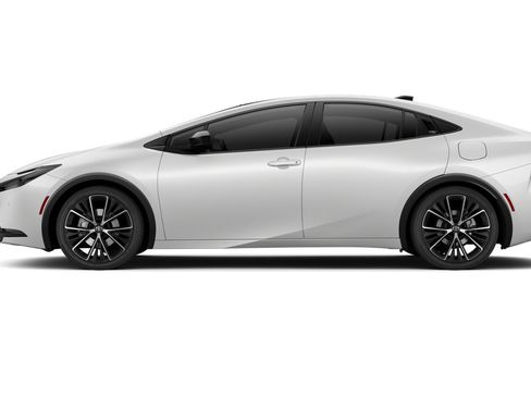 New 2027 Toyota Prius FWD image 4