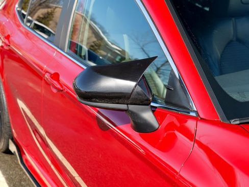 Used 2021 Toyota Camry SE image 10