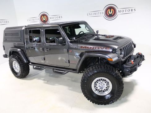 Used 2026 Jeep Gladiator Mojave AWD/4WD image 7