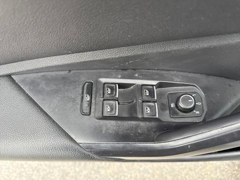 Used 2021 Volkswagen Jetta SE image 21