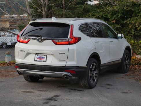 Used 2018 Honda CR-V Touring image 28