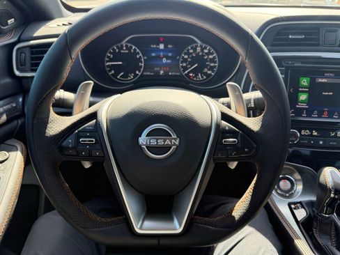 Used 2023 Nissan Maxima SR w/ Sport Mat Group image 17