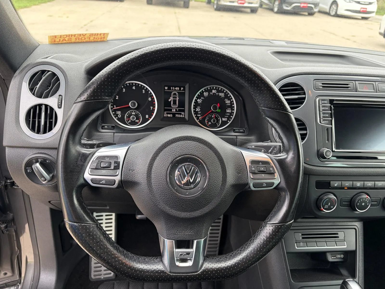 Used 2016 Volkswagen Tiguan R-Line FWD image 12
