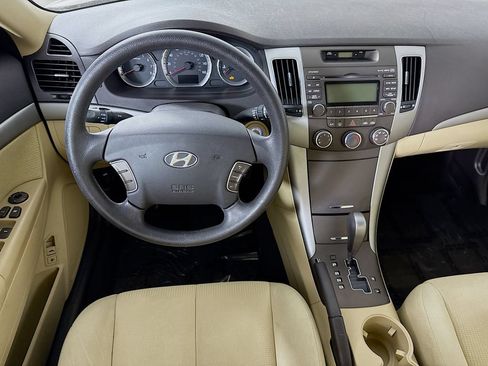 Used 2009 Hyundai Sonata GLS FWD image 3