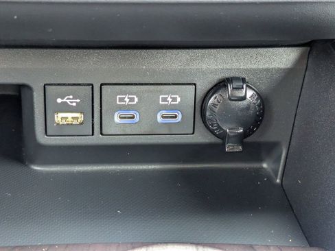 Used 2022 Toyota Highlander Platinum image 26