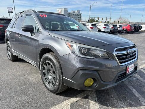 Used 2019 Subaru Outback 3.6R Limited AWD/4WD image 7