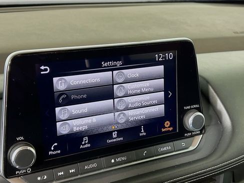 Used 2023 Nissan Rogue SV image 14