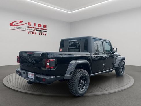 New 2026 Jeep Gladiator Sport AWD/4WD image 5