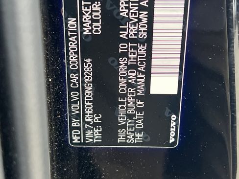 Used 2022 Volvo S60 T8 R-Design w/ Advanced Package image 27