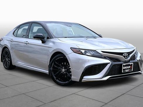 Used 2024 Toyota Camry XSE image 2