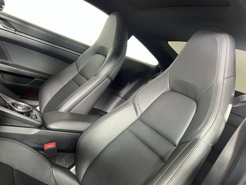 Certified 2021 Porsche 911 Carrera image 5