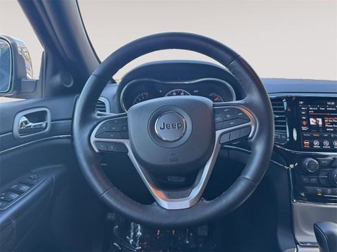 Used 2021 Jeep Grand Cherokee Limited w/ Sun & Sound Group image 12