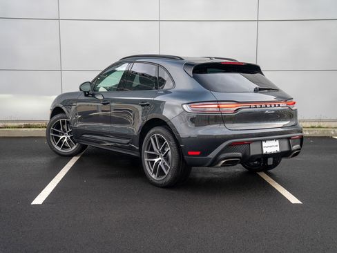 New 2026 Porsche Macan image 3