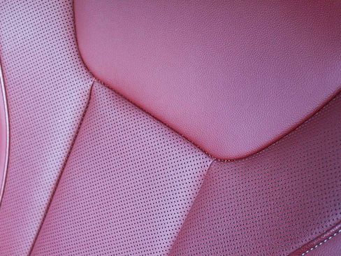 Certified 2023 BMW 330e w/ M Sport Package image 40