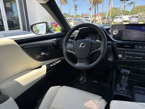 Used 2022 Lexus ES 350 Ultra Luxury FWD image 21