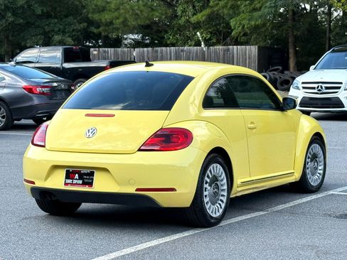 Used 2014 Volkswagen Beetle 1.8T image 4