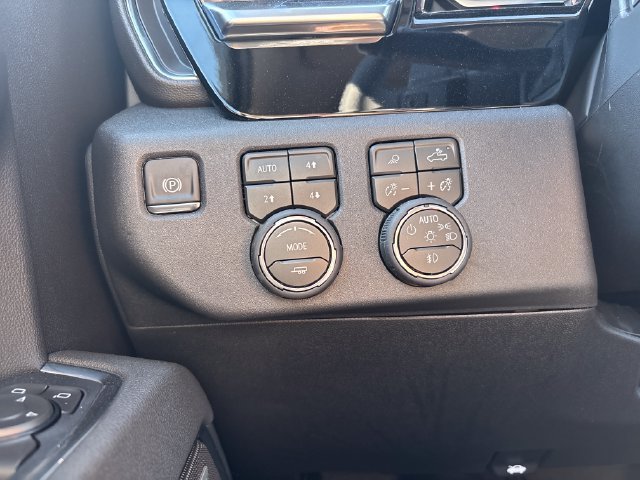 New 2026 Chevrolet Silverado 1500 RST w/ Safety Package AWD/4WD image 17