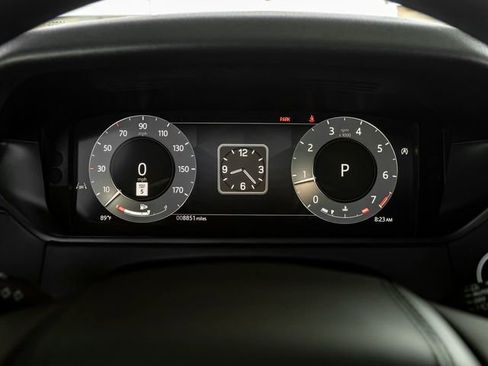 Used 2025 Land Rover Range Rover Velar Dynamic SE AWD/4WD image 17