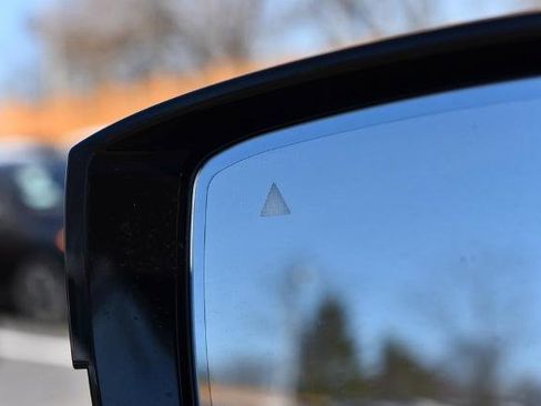 New 2026 Nissan Armada SL w/ Captain's Chari Seat Package image 12